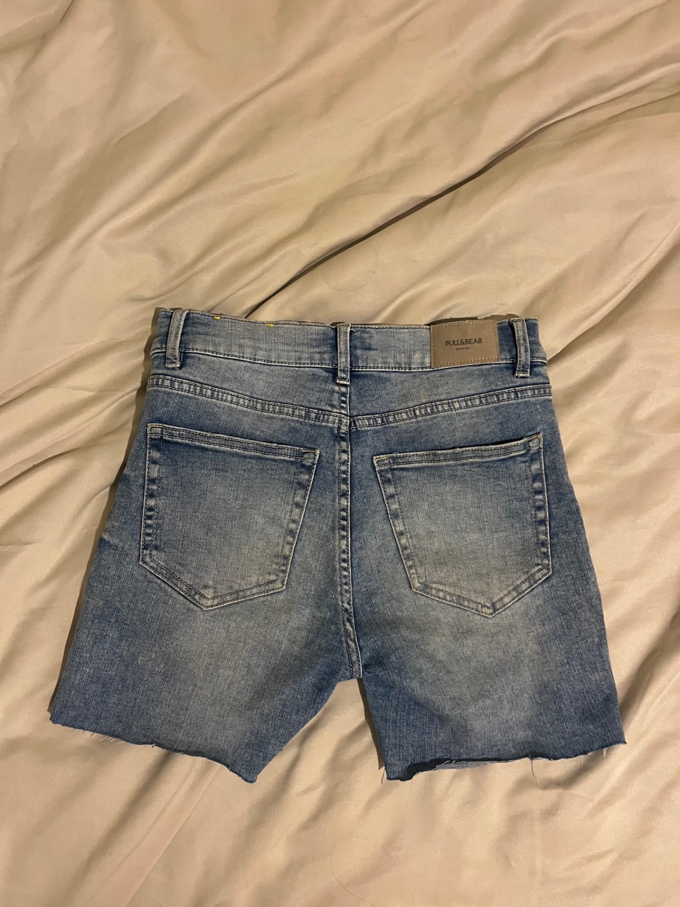 ג׳ינס שורט pull&bear Pull & Bear - פול אנד בר יד שנייה בנמיז - Nemyz
