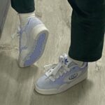 סניקרס סגולות אדידס Adidas – אדידס יד שנייה בנמיז - Nemyz