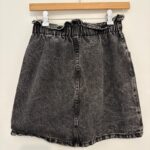 חצאית ג׳ינס Bershka – ברשקה יד שנייה בנמיז - Nemyz