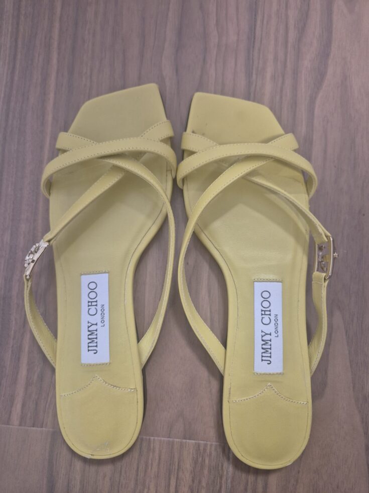 סנדל של Jimmy Choo Jimmy Choo - ג'ימי צ'ו יד שנייה בנמיז - Nemyz