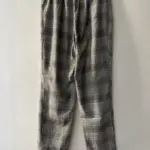 מכנסיים משובצים H&M - אייץ' אנד אם יד שנייה בנמיז - Nemyz
