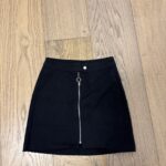 חצאית של ברשקה Bershka – ברשקה יד שנייה בנמיז - Nemyz