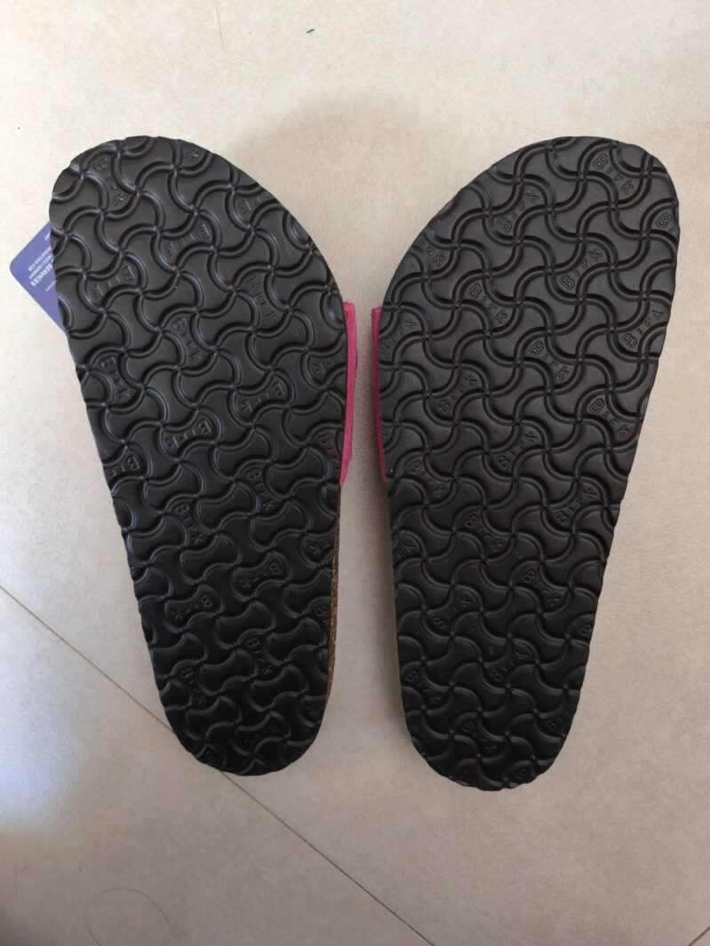 כפכפי בירקנשטוק ורוד BIRKENSTOCK - בירקנשטוק יד שנייה בנמיז - Nemyz