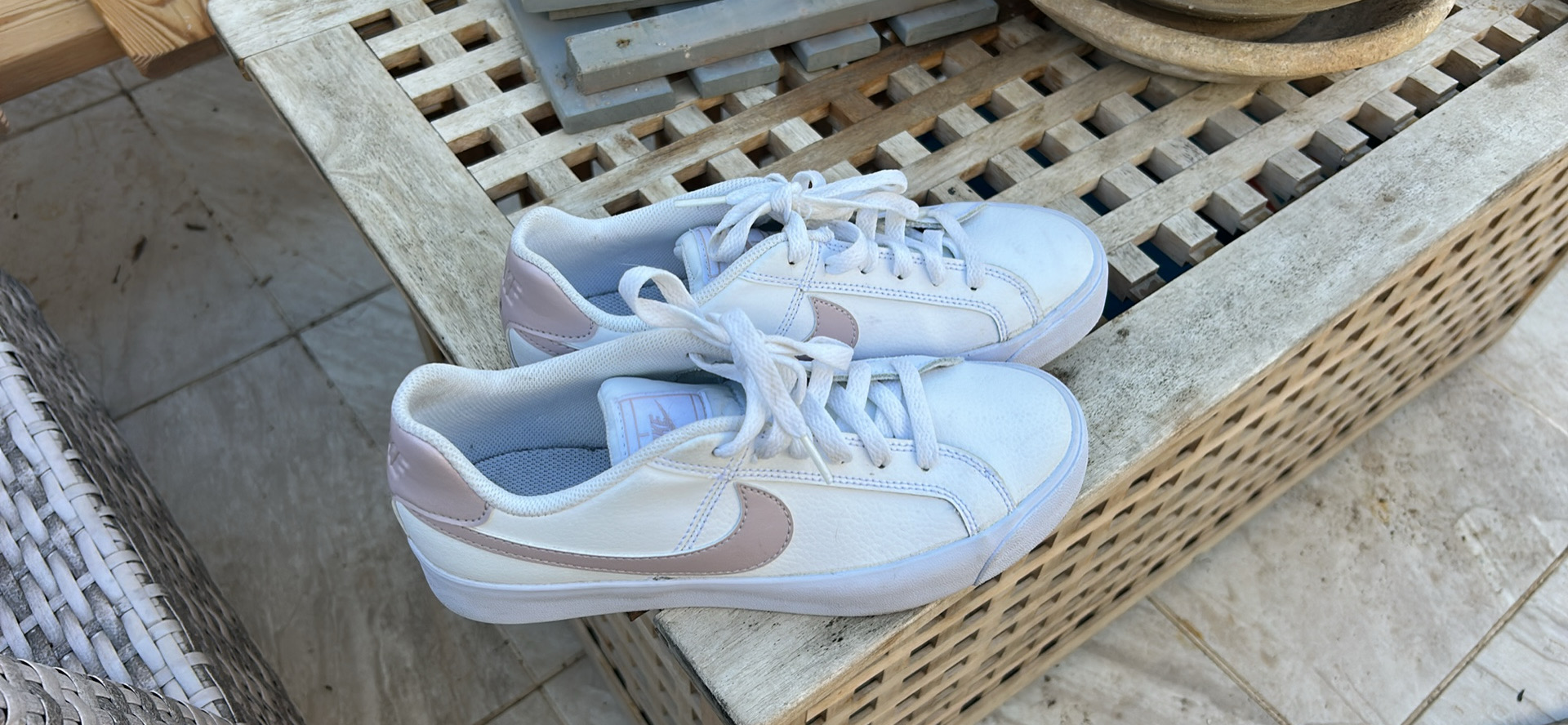 נעליים של נייק Nike - נייקי יד שנייה בנמיז - Nemyz