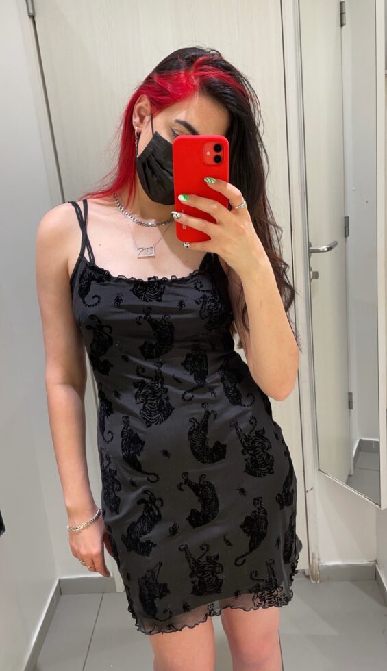 שימלה שחורה נמרים hm H&M - אייץ' אנד אם יד שנייה בנמיז - Nemyz