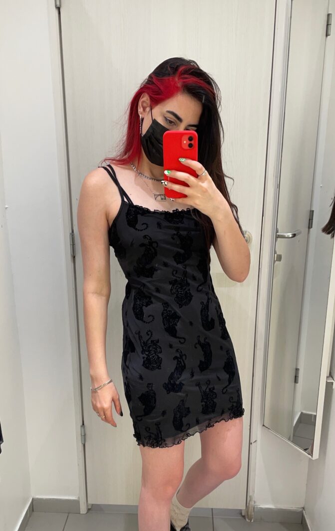 שימלה שחורה נמרים hm H&M - אייץ' אנד אם יד שנייה בנמיז - Nemyz