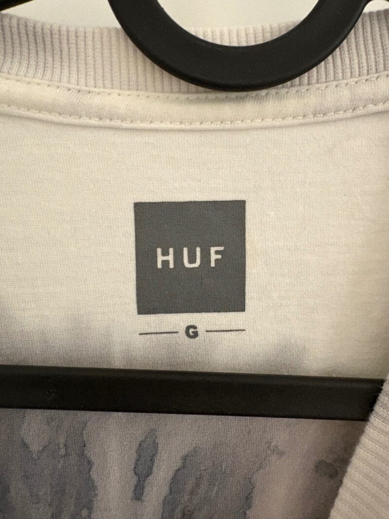 טי שרט של HUF אחר יד שנייה בנמיז - Nemyz