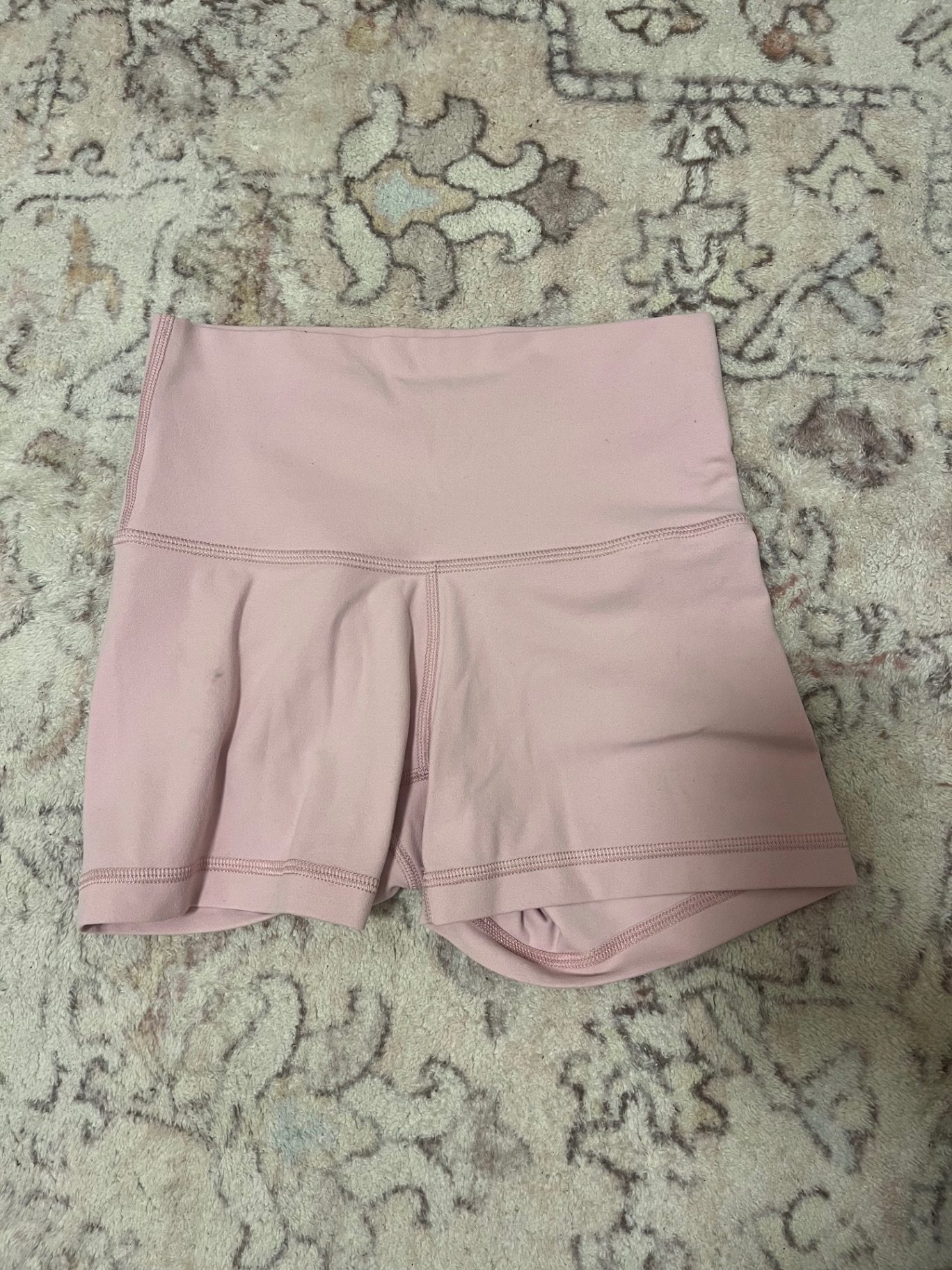 טייץ קצר xs אריטציה-Aritzia יד שנייה בנמיז - Nemyz