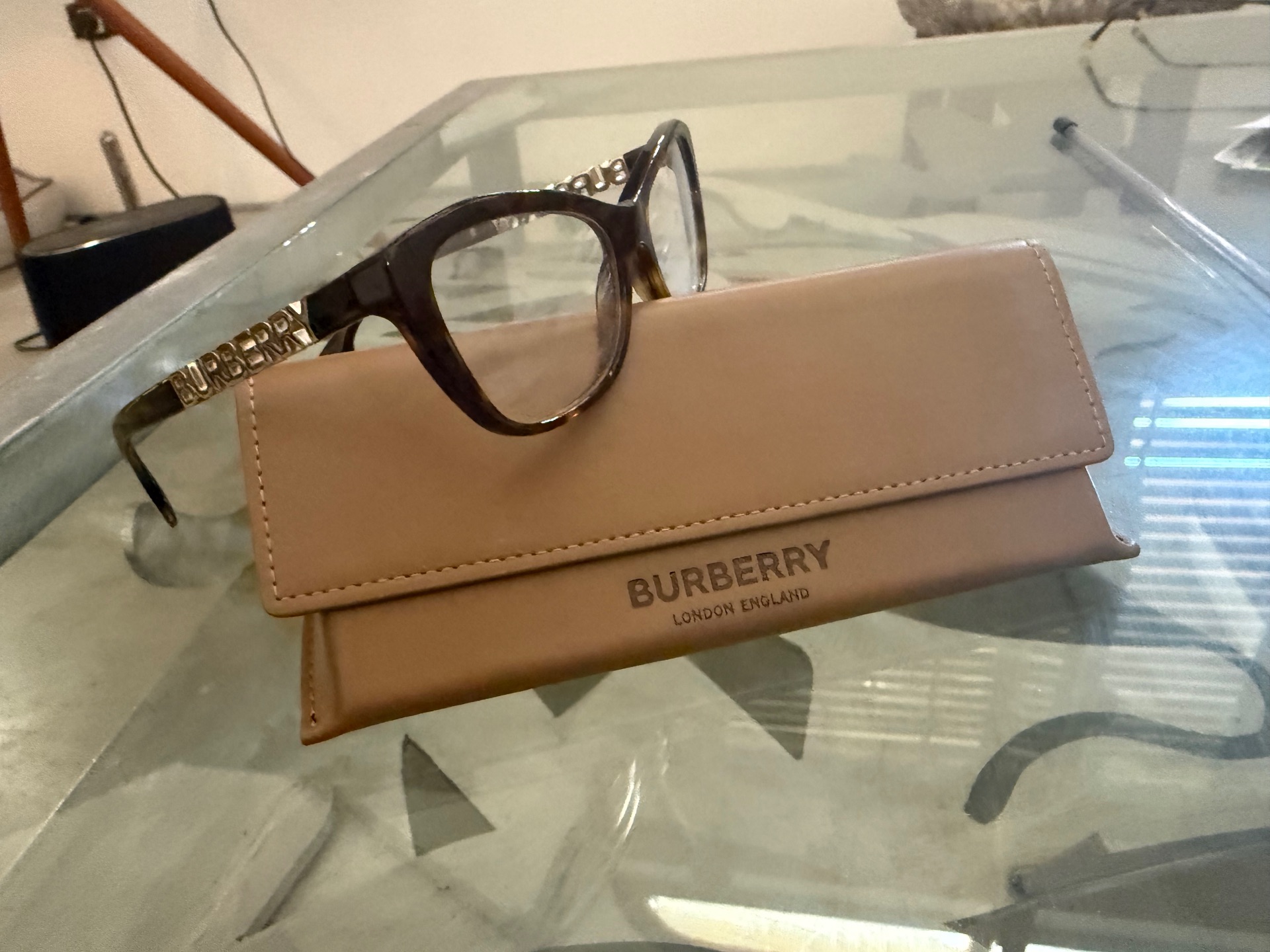 משקפי ראייה ללא מספר Burberry – ברברי יד שנייה בנמיז - Nemyz