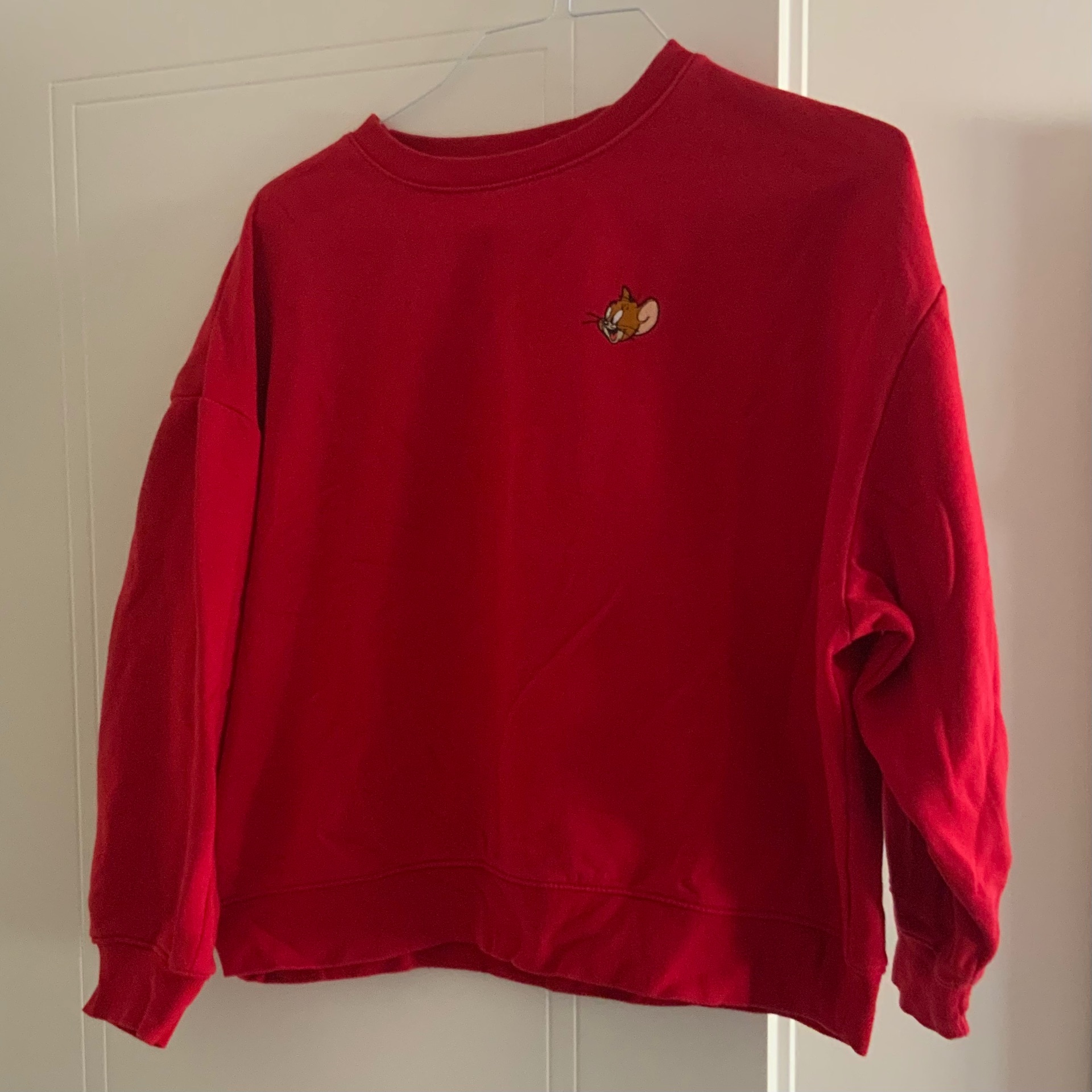 סווטשירט אדום מושלם H&M - אייץ' אנד אם יד שנייה בנמיז - Nemyz
