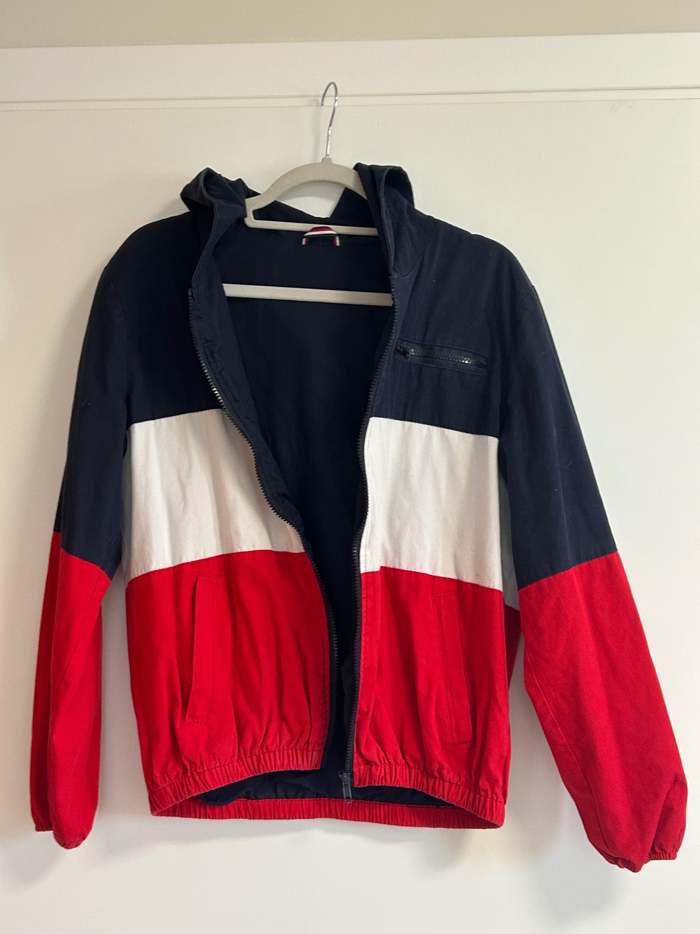 מעיל רוח ברנדי מלויל Brandy Melville יד שנייה בנמיז - Nemyz