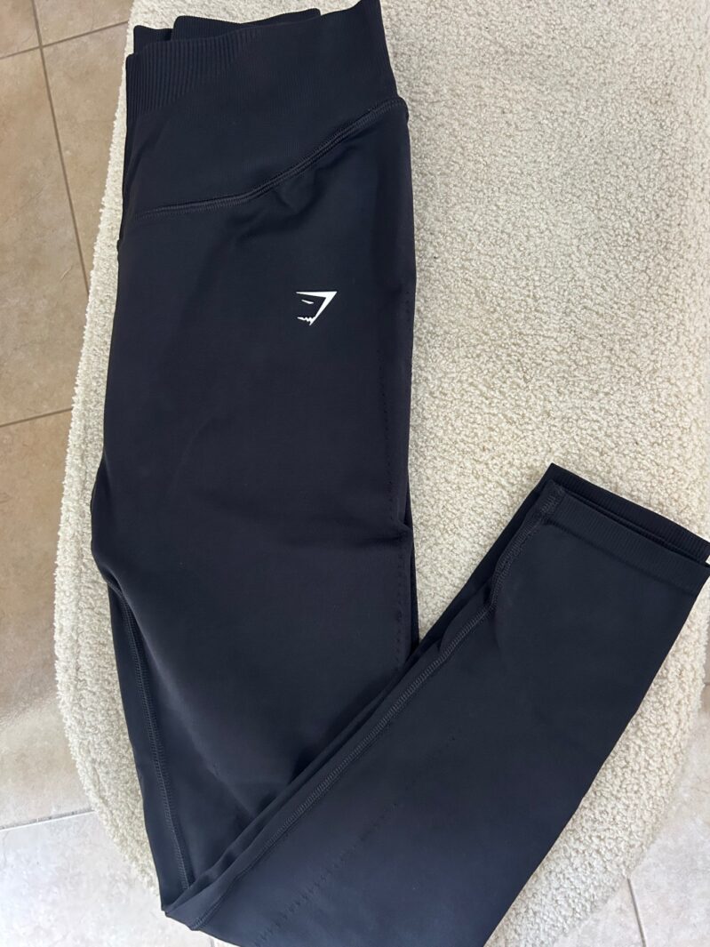 טייץ שחור- GYMSHARK Gymshark - ג'ים שארק יד שנייה בנמיז - Nemyz