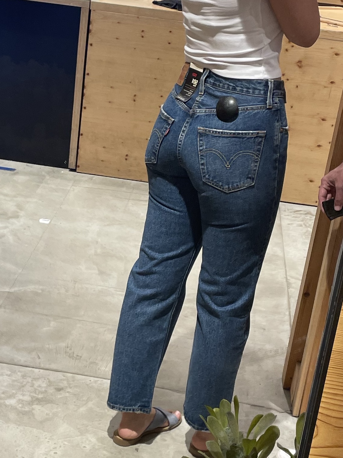 גינס לוויס 501 Levi's - ליווייס יד שנייה בנמיז - Nemyz