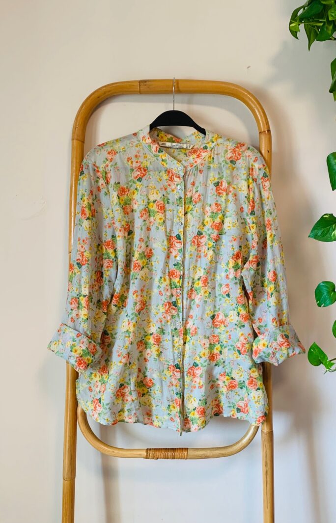 מכופתרת צווארון סיני אחר יד שנייה בנמיז - Nemyz