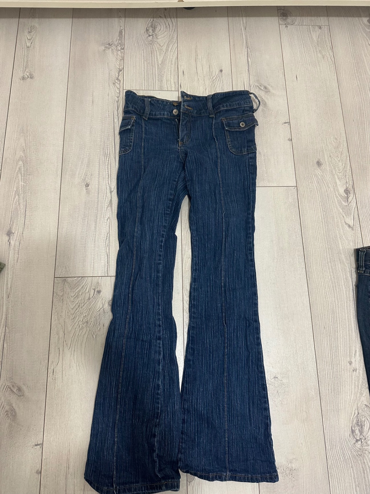 ג׳ינס ברנדי מלויל Brandy Melville יד שנייה בנמיז - Nemyz