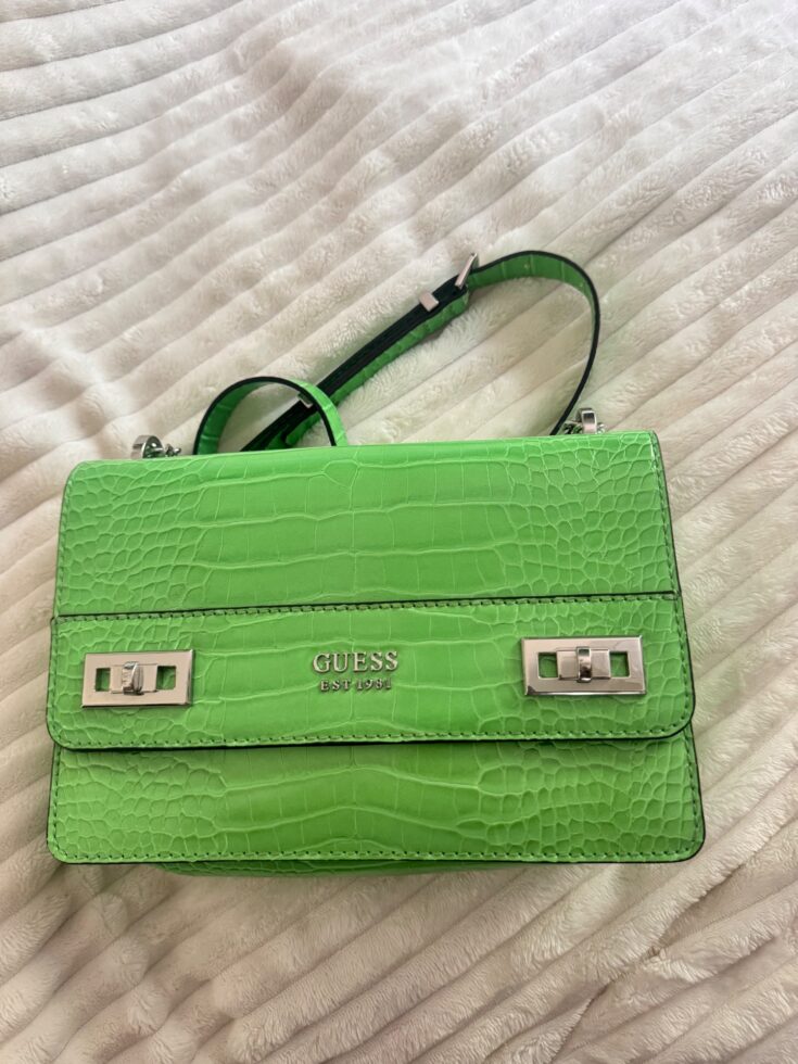 GUEES תיק Guess - גס יד שנייה בנמיז - Nemyz