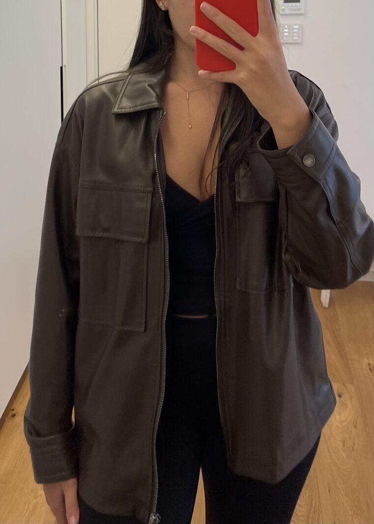 ג׳קט דמוי עור חום Bershka – ברשקה יד שנייה בנמיז - Nemyz