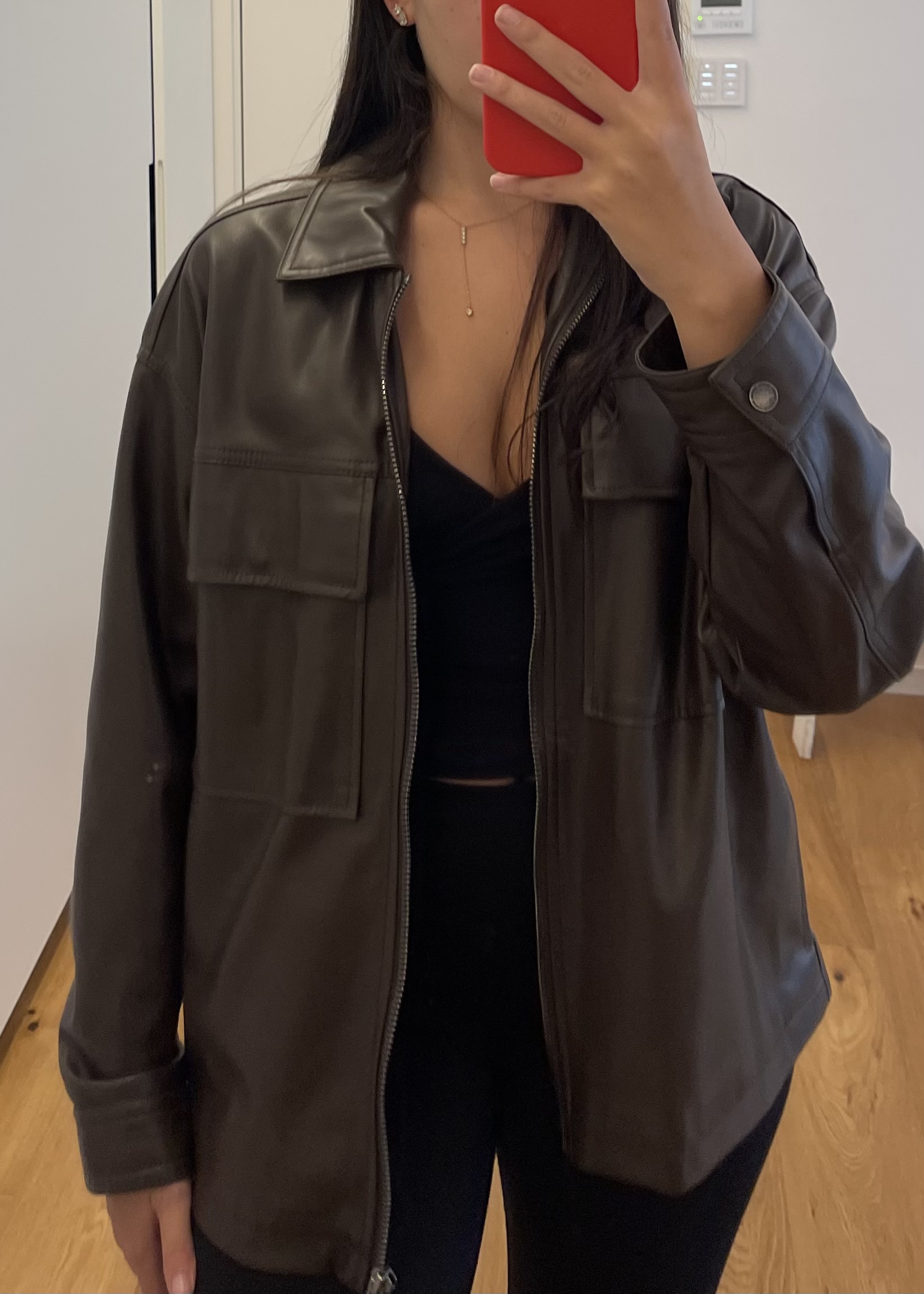 ג׳קט דמוי עור חום Bershka – ברשקה יד שנייה בנמיז - Nemyz
