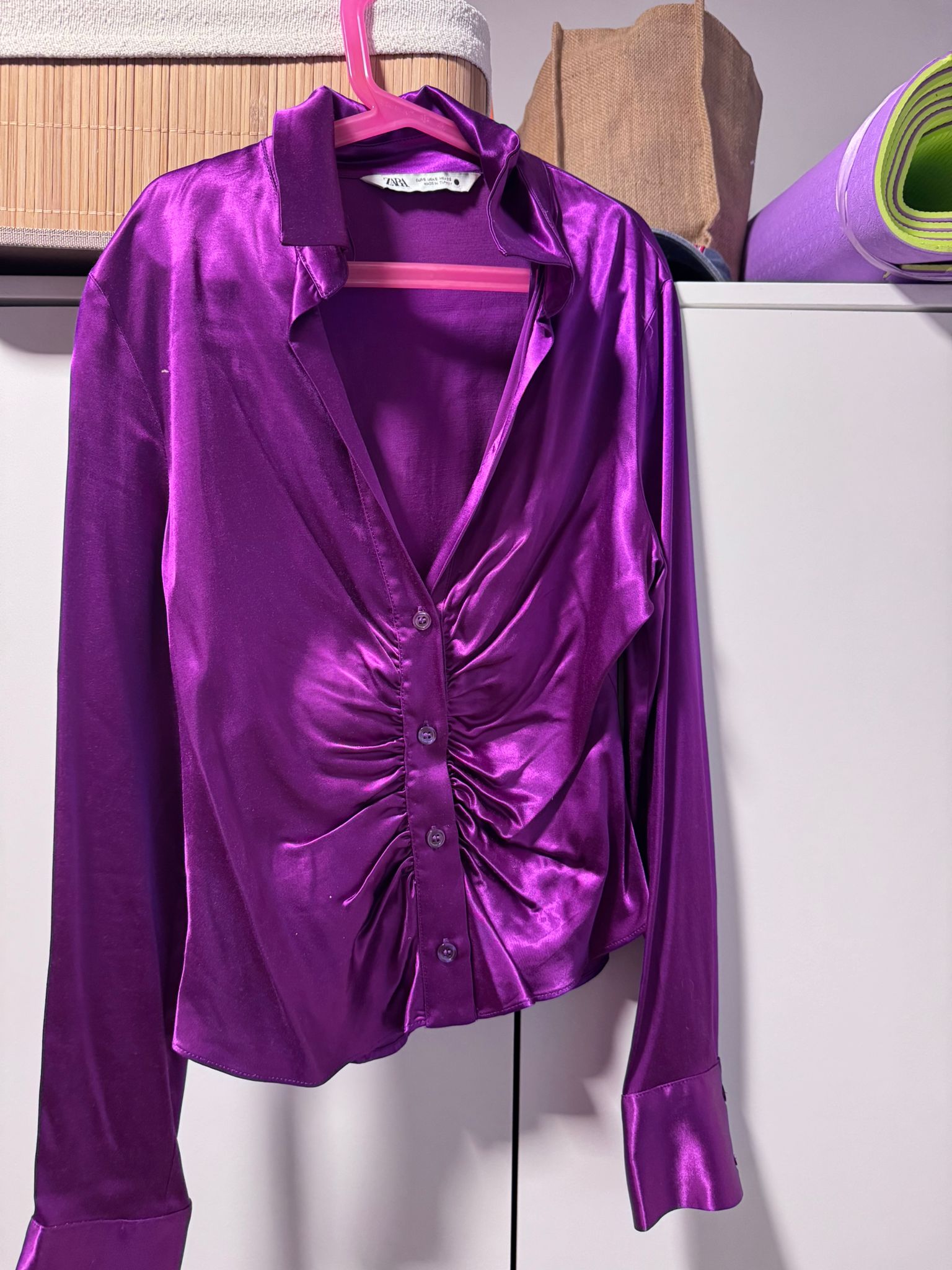 satin blouse tight Zara - זארה יד שנייה בנמיז - Nemyz