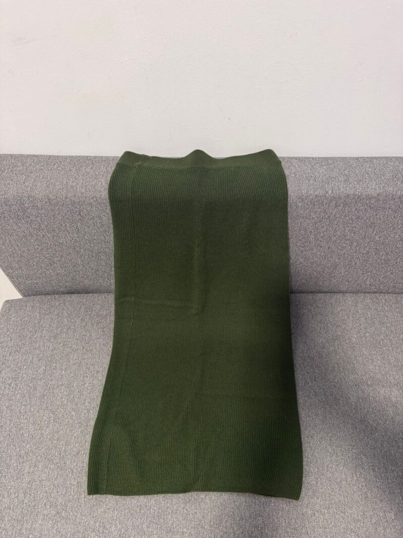 Midi whool skirt Massimo Dutti - מסימו דוטי יד שנייה בנמיז - Nemyz