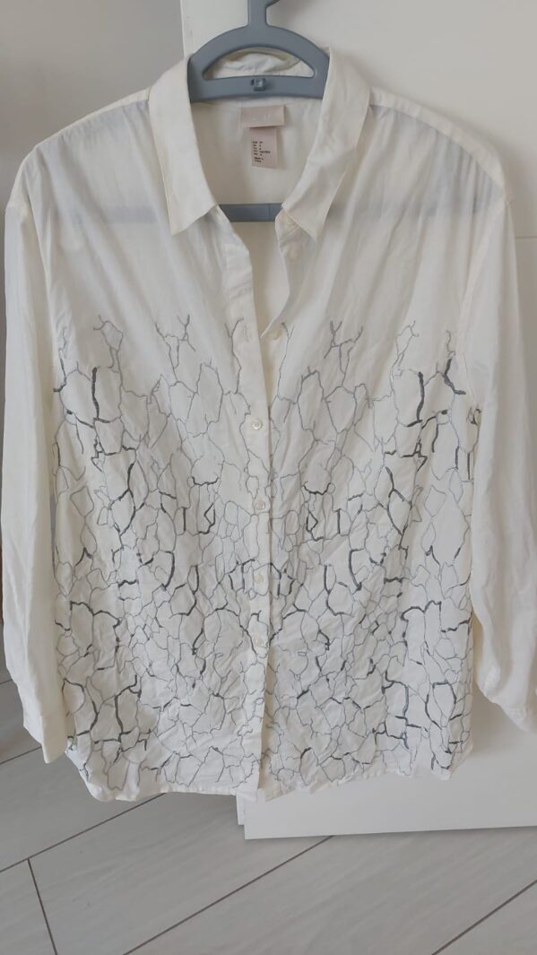 מכופתרת רקומה H&M - אייץ' אנד אם יד שנייה בנמיז - Nemyz