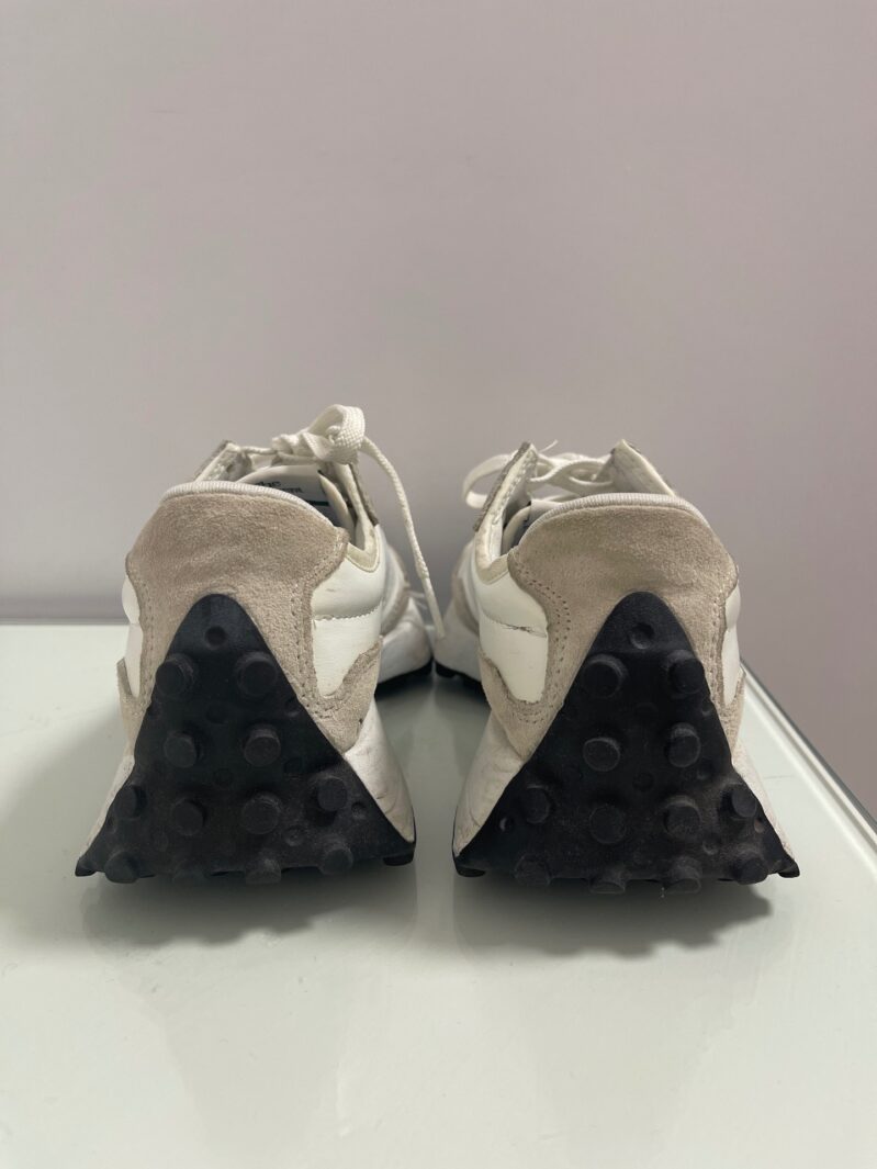 Image 100