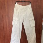 דגמ״ח בצבע לבן H&M - אייץ' אנד אם יד שנייה בנמיז - Nemyz