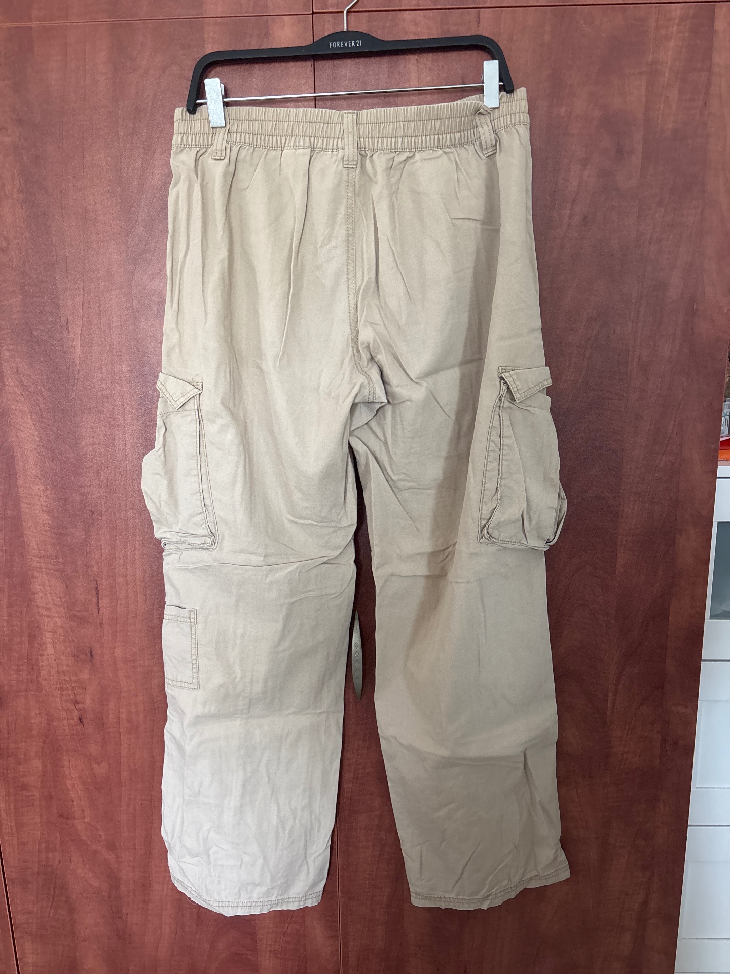 דגמ״ח בצבע חאקי בא״ז H&M - אייץ' אנד אם יד שנייה בנמיז - Nemyz