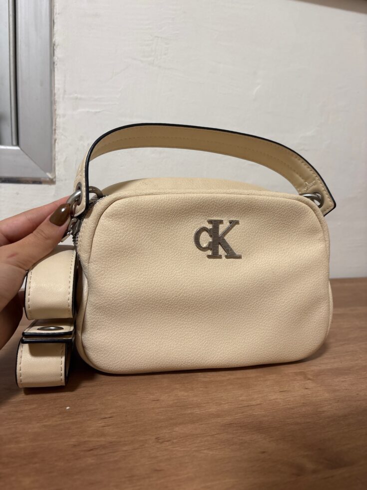 תיק Calvin klein Calvin Klein – קלווין קליין יד שנייה בנמיז - Nemyz