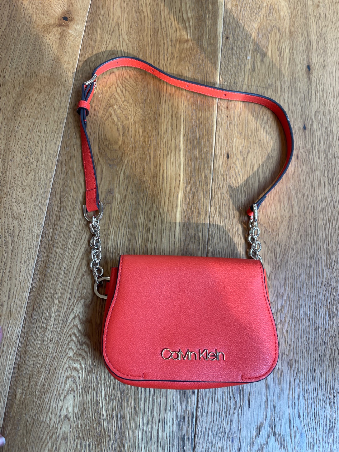 תיק Calvin Klein Calvin Klein – קלווין קליין יד שנייה בנמיז - Nemyz