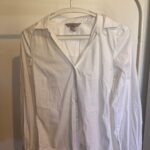 מכופתרת לבנה מחויטת H&M - אייץ' אנד אם יד שנייה בנמיז - Nemyz