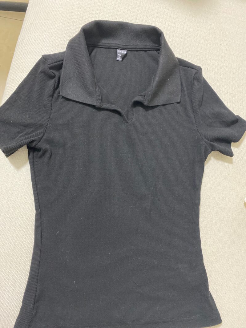 חולצת צווארון שחורה SHEIN – שיין יד שנייה בנמיז - Nemyz