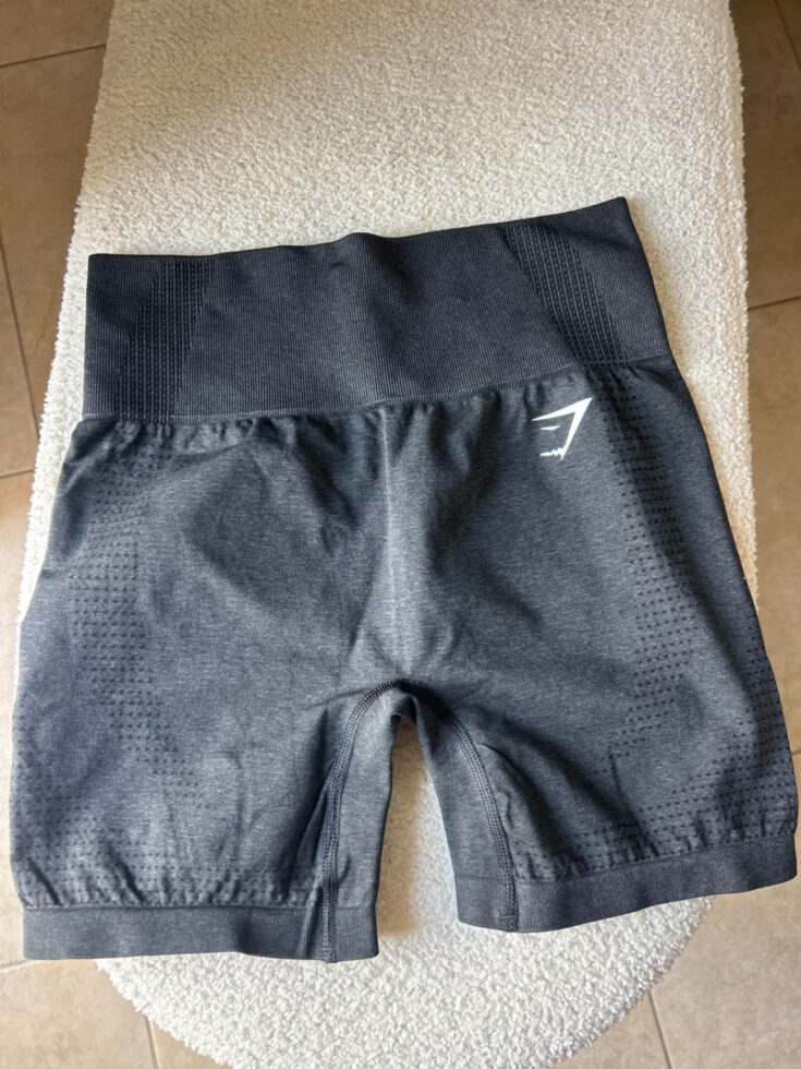 טייץ קצר- GYMSHARK Gymshark - ג'ים שארק יד שנייה בנמיז - Nemyz