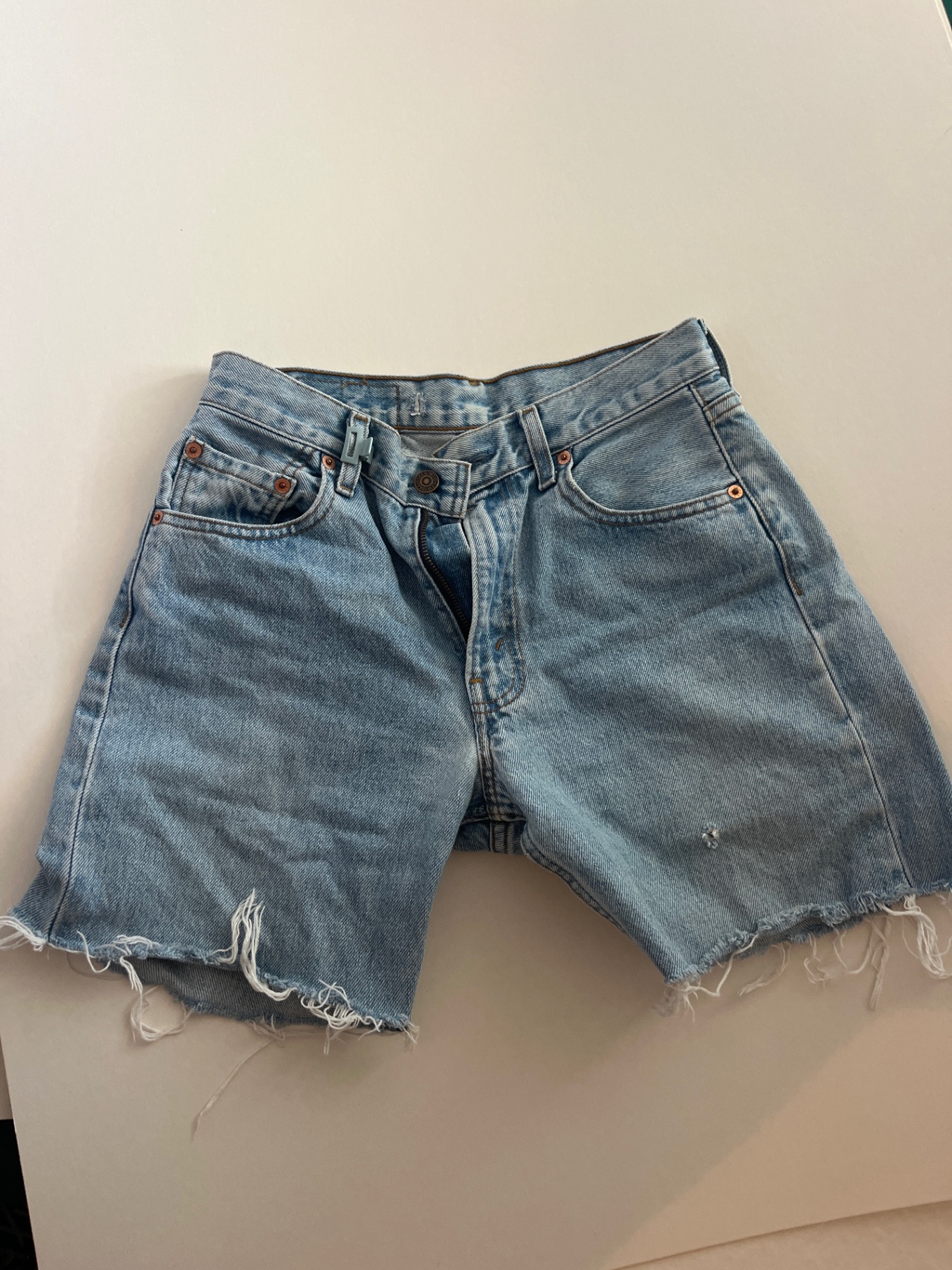 גינס ליוויס וינטג Levi's - ליווייס יד שנייה בנמיז - Nemyz
