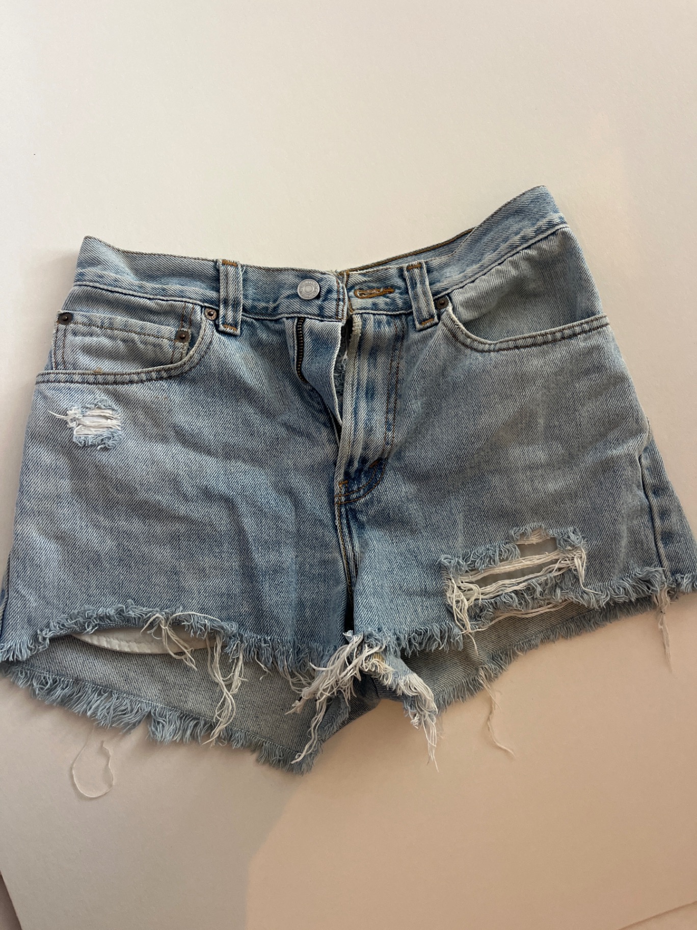 גינס ליוויס Levi's - ליווייס יד שנייה בנמיז - Nemyz
