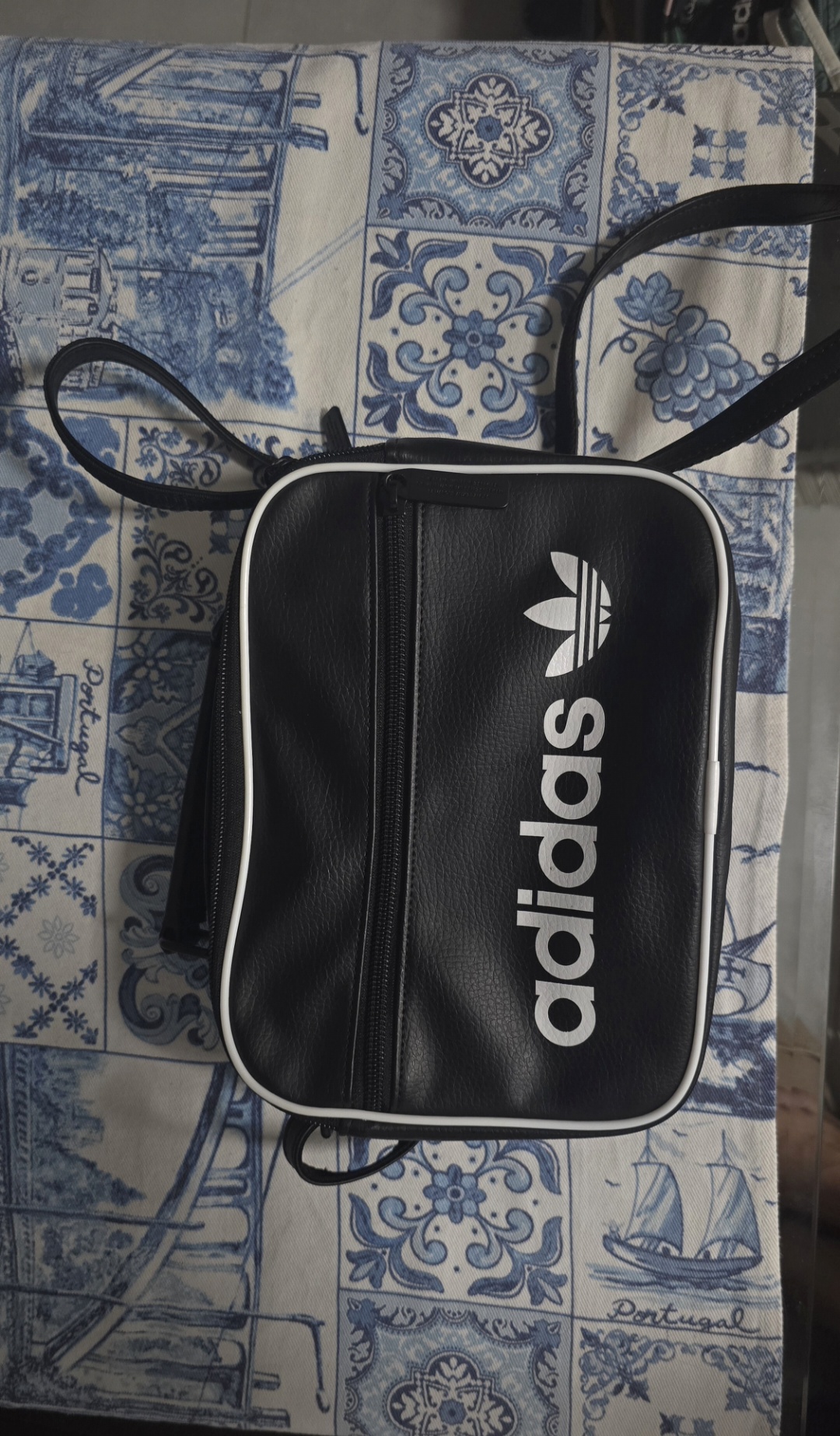 תיק צד Adidas – אדידס יד שנייה בנמיז - Nemyz