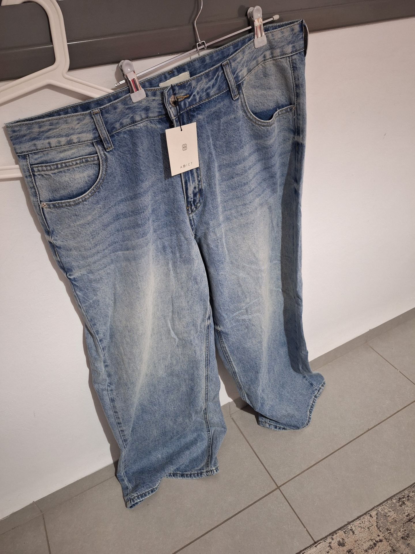 1000529986