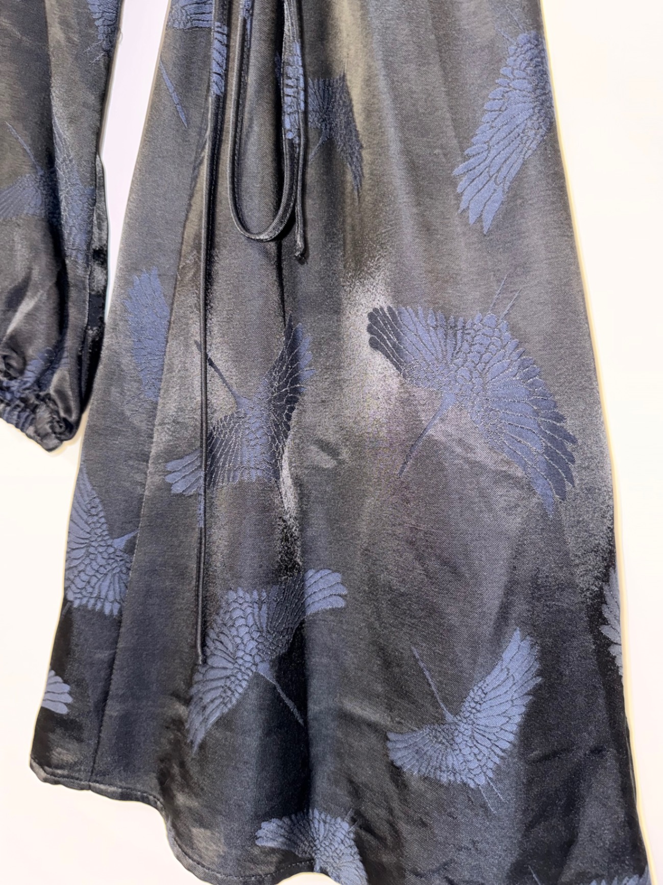 שמלת מעטפת של H&M H&M - אייץ' אנד אם יד שנייה בנמיז - Nemyz