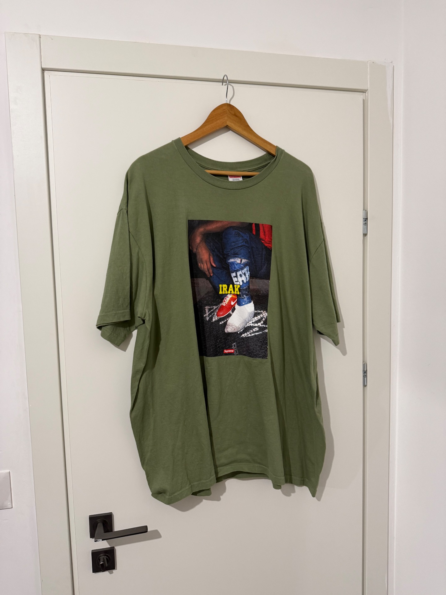 חולצה Supreme 2022 Supreme - סופרים יד שנייה בנמיז - Nemyz