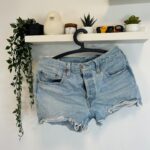 ג׳ינס קצר 501 ליוויס Levi's - ליווייס יד שנייה בנמיז - Nemyz