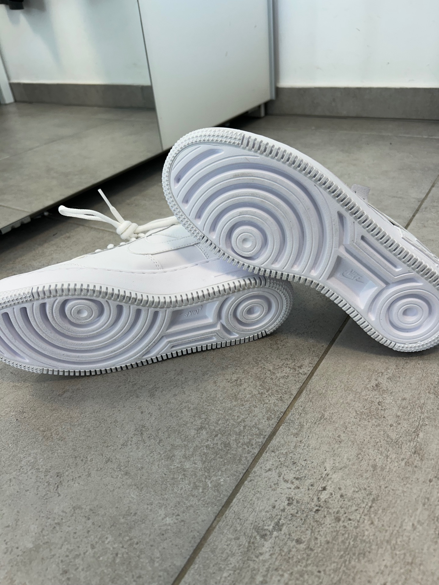 נעלי נייק אייר חדשות Nike - נייקי יד שנייה בנמיז - Nemyz