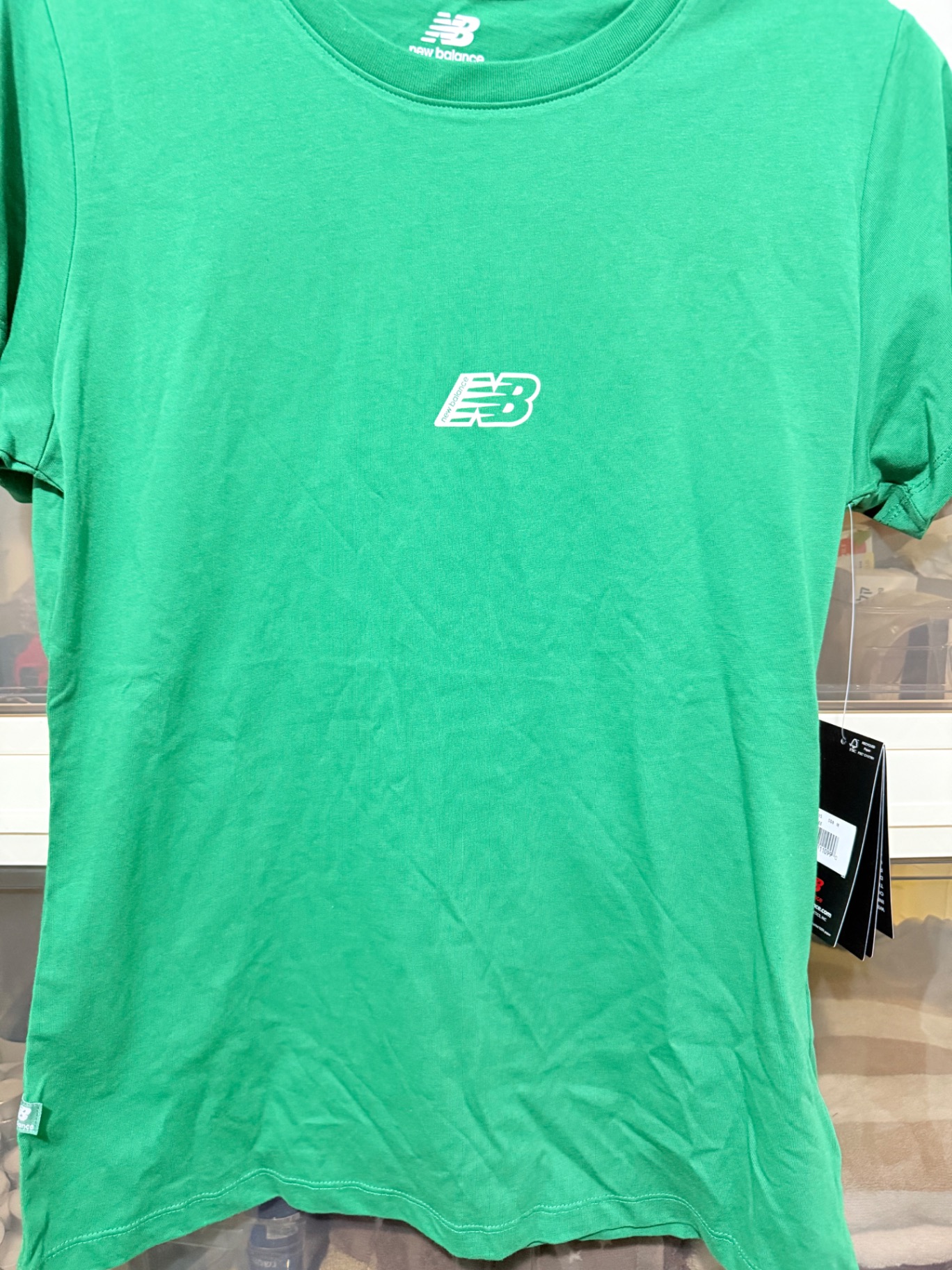 חולצה ירוקה ניו באלנ New Balance - ניו באלאנס יד שנייה בנמיז - Nemyz