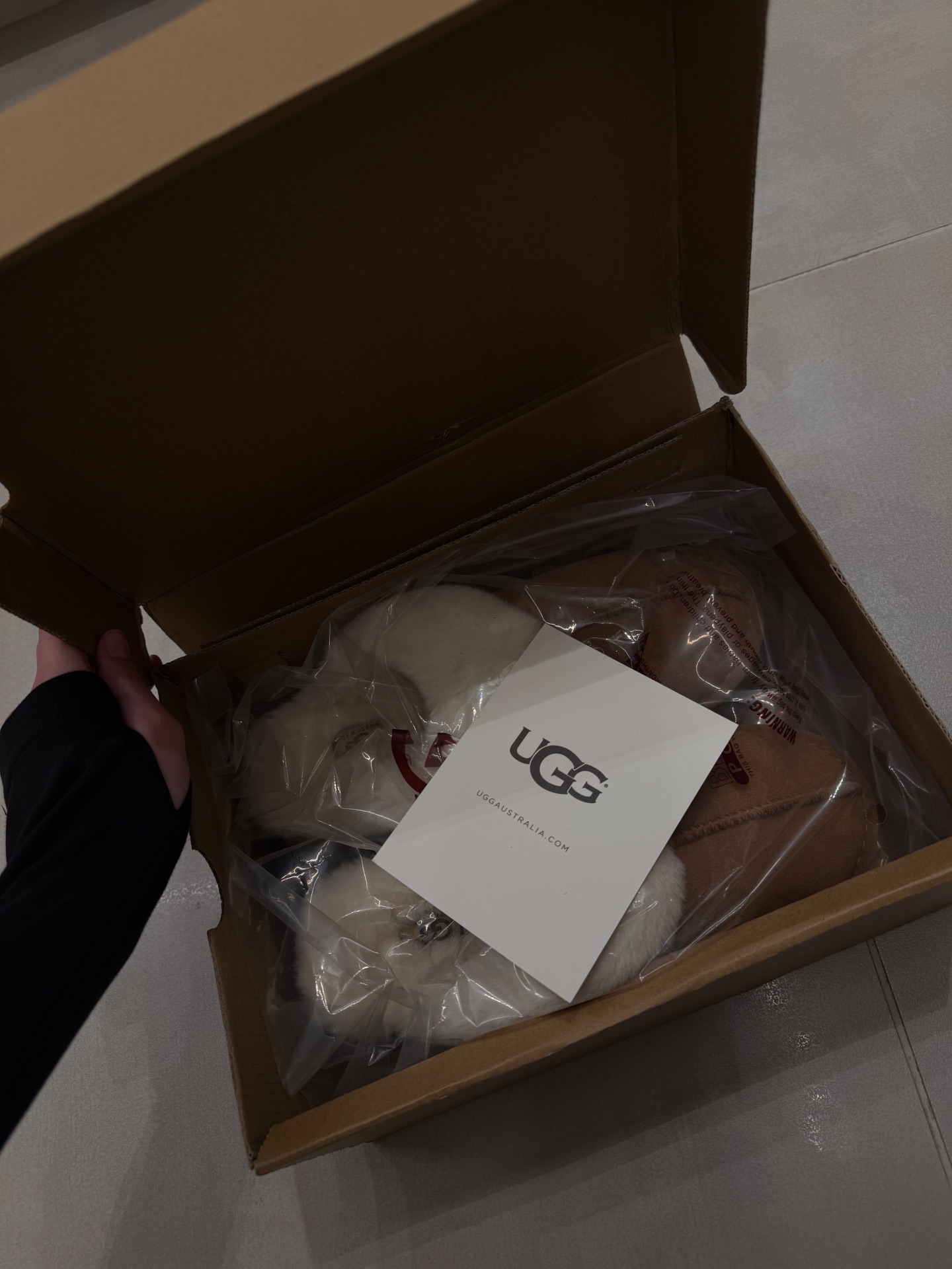 אגג מידה 40 UGG - אג יד שנייה בנמיז - Nemyz