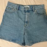 ג׳ינס קצר פול אנד בר Pull & Bear - פול אנד בר יד שנייה בנמיז - Nemyz