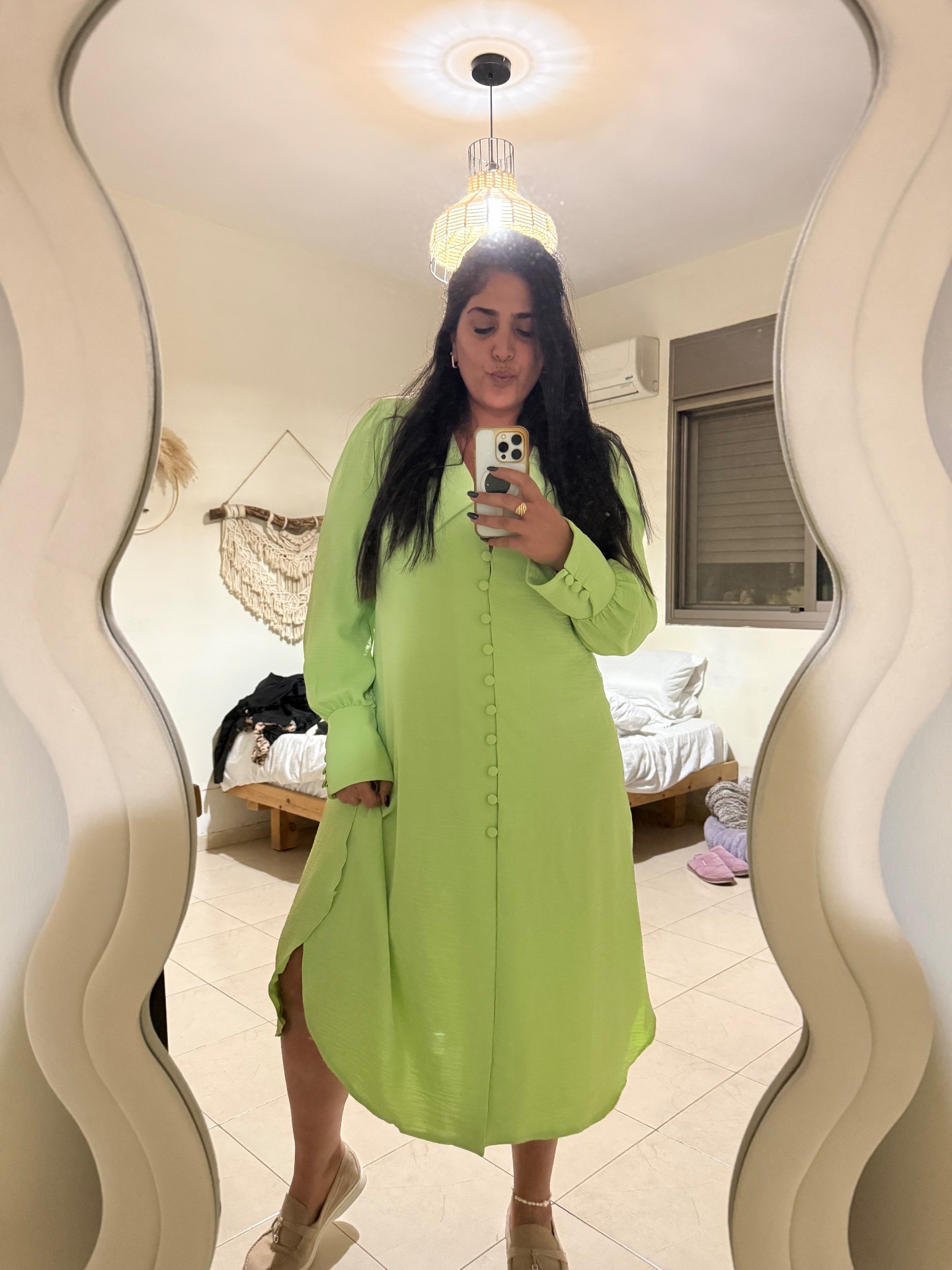 שמלה שרוולים ארוכים מהממת אחר יד שנייה בנמיז - Nemyz
