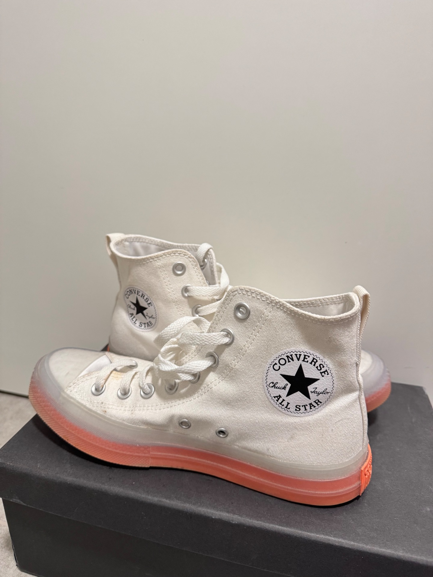 אולסטאר יוניסקס Converse (All-Star) – קונברס (אול-סטאר) יד שנייה בנמיז - Nemyz