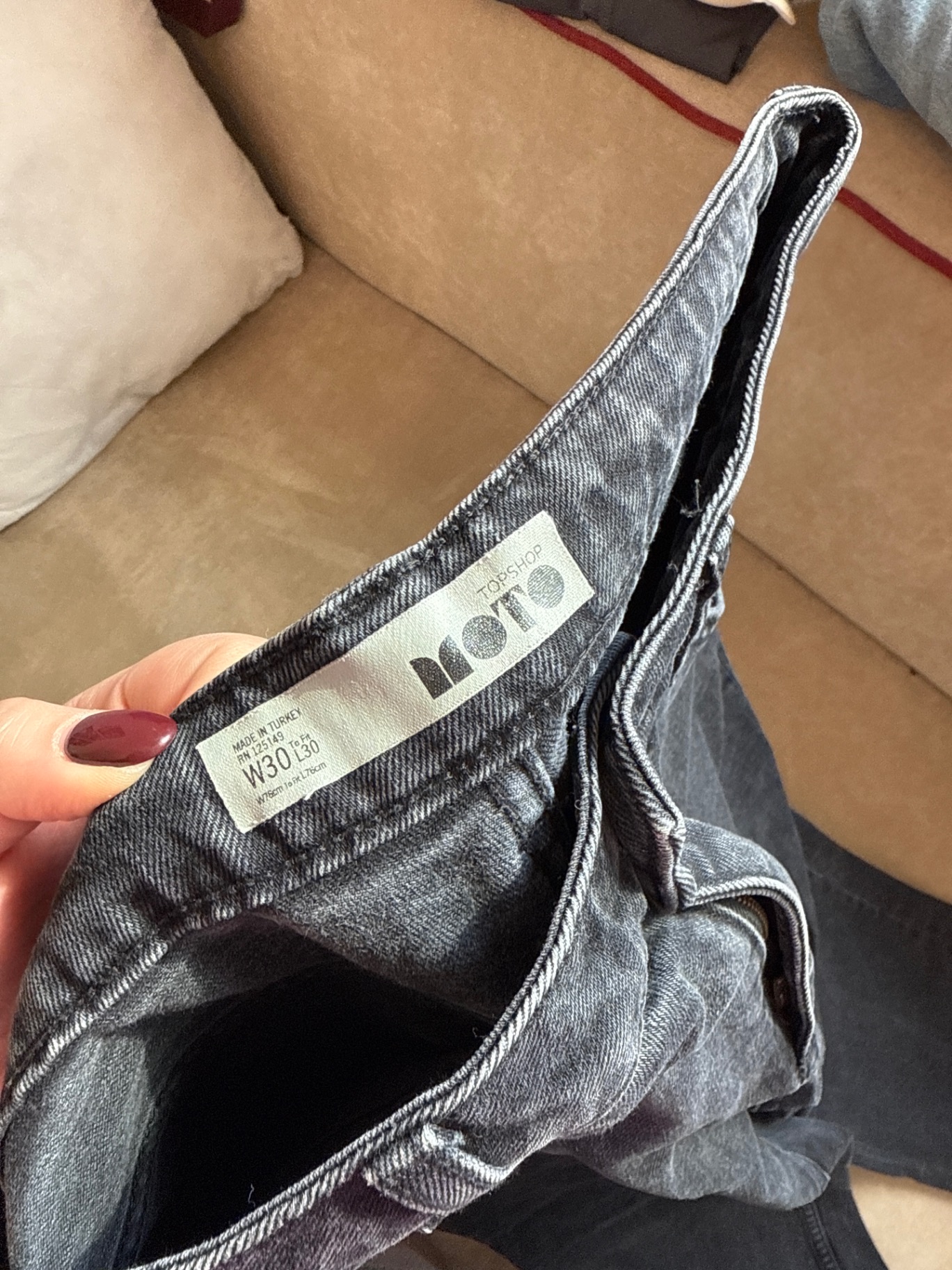 ג׳ינס שחור Topshop Topshop-טופ שופ יד שנייה בנמיז - Nemyz