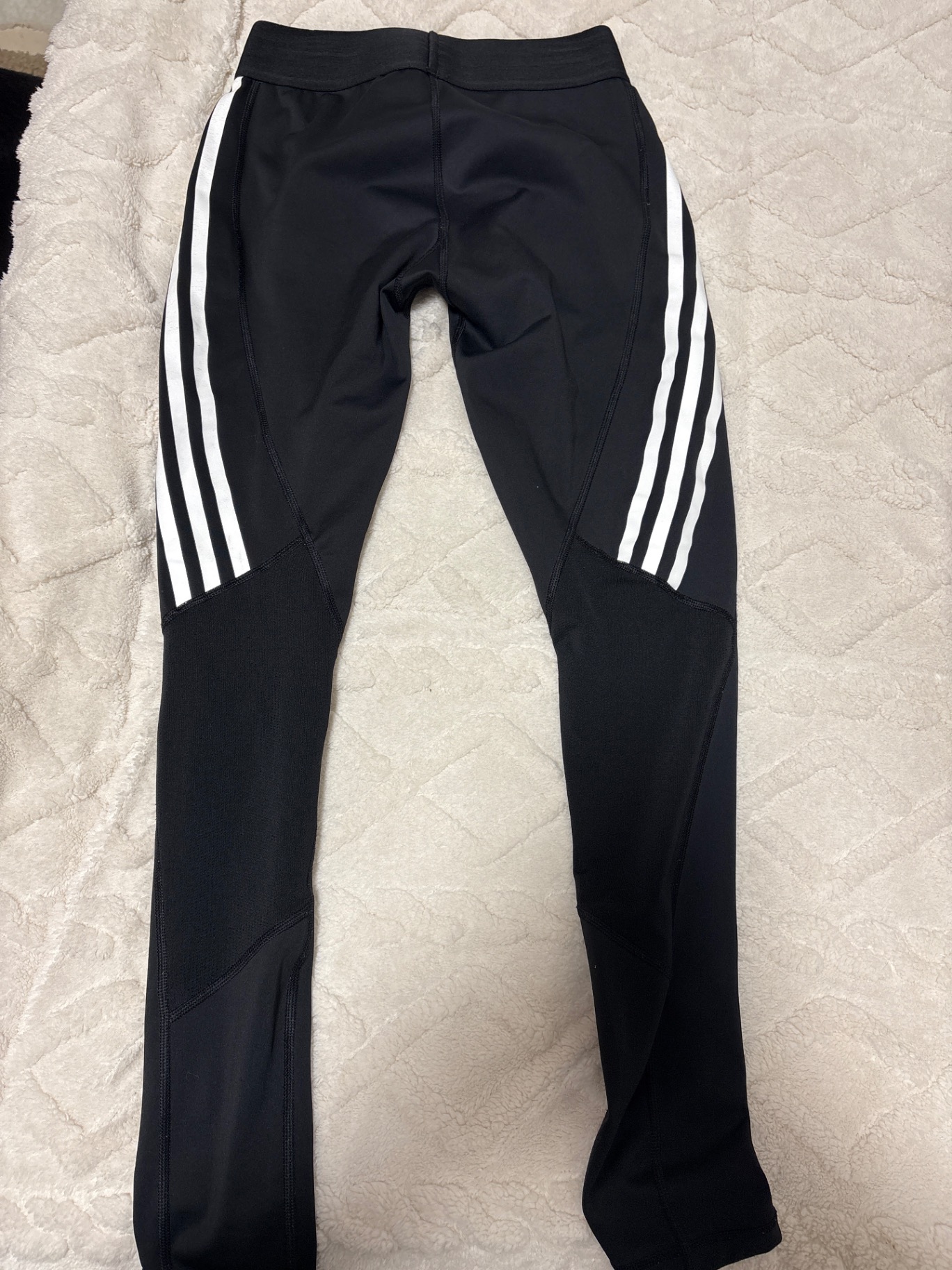 מכנסי טייצ אדידס Adidas – אדידס יד שנייה בנמיז - Nemyz