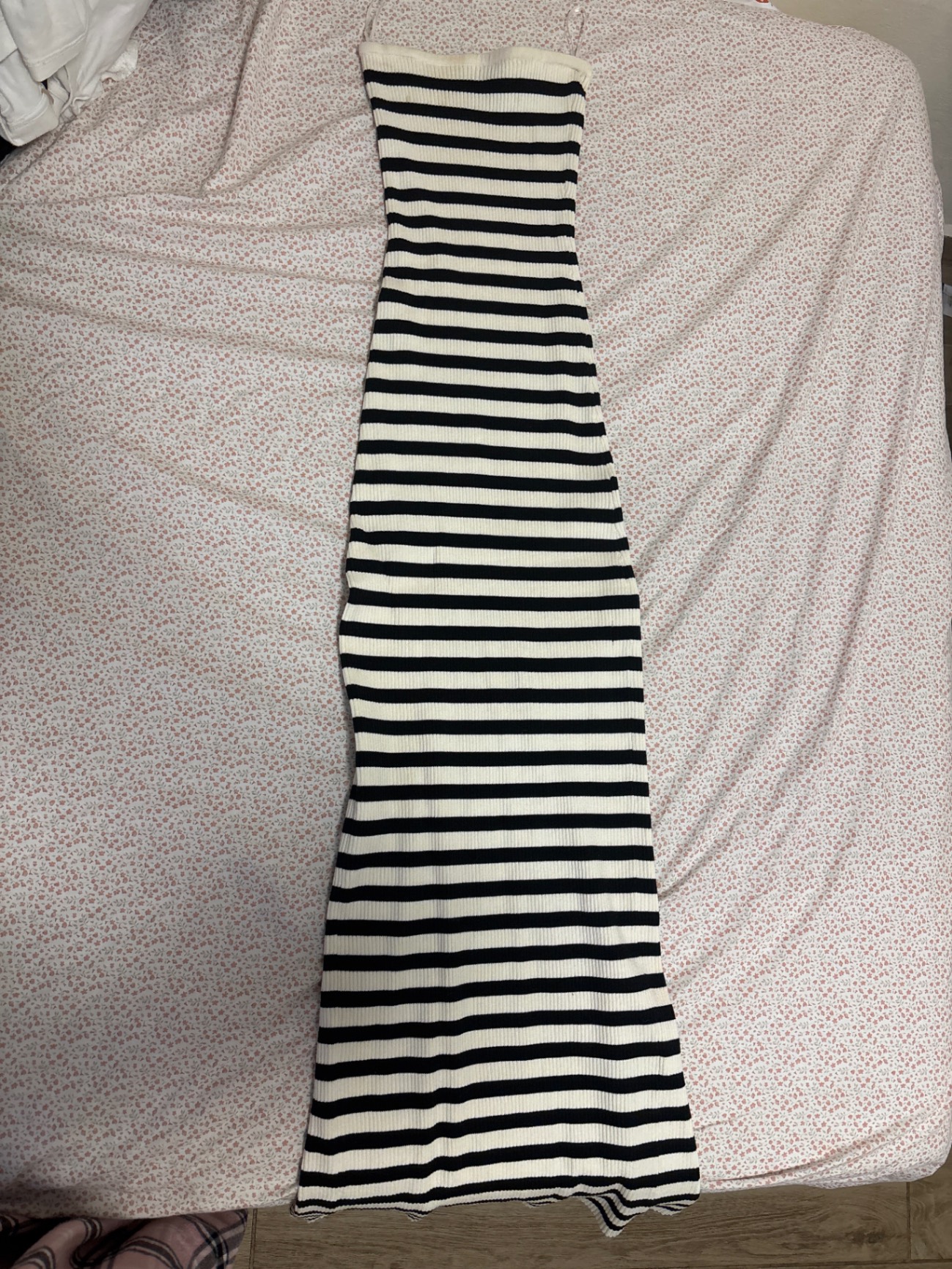 שמלת פסים מברשקה Bershka – ברשקה יד שנייה בנמיז - Nemyz