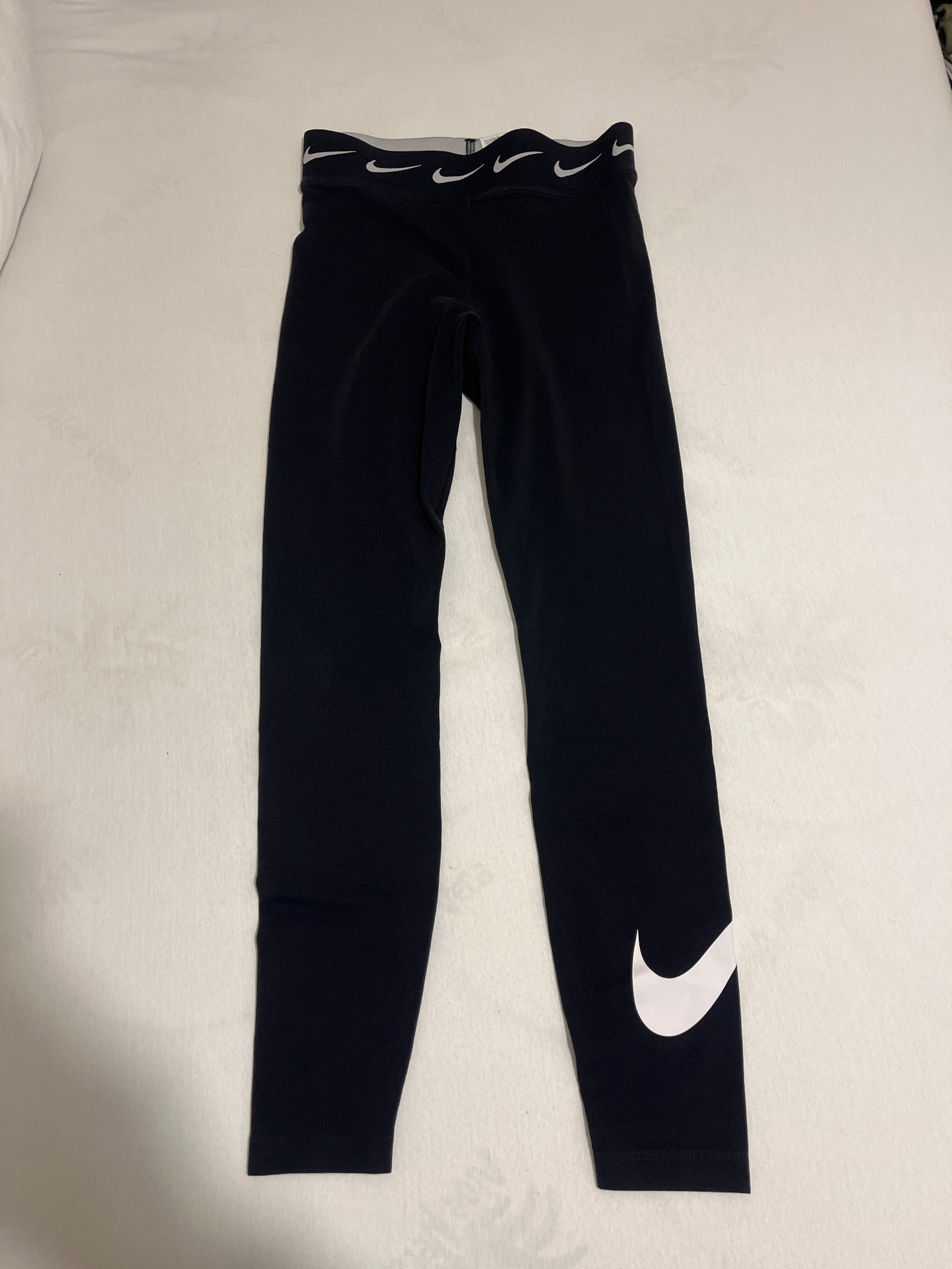טייץ שחור נייק נייק פרו – Nike Pro יד שנייה בנמיז - Nemyz